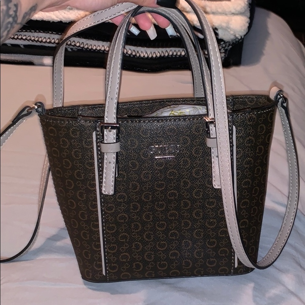 Guess purse